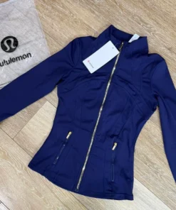 lululemon yoga clothes​