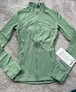 lululemon women's clothing​