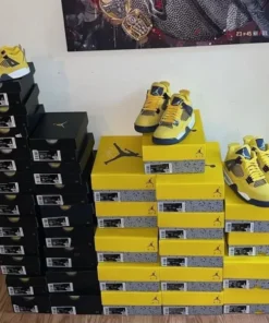 pallets de sneakers nuevos