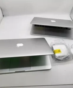 apple laptop​